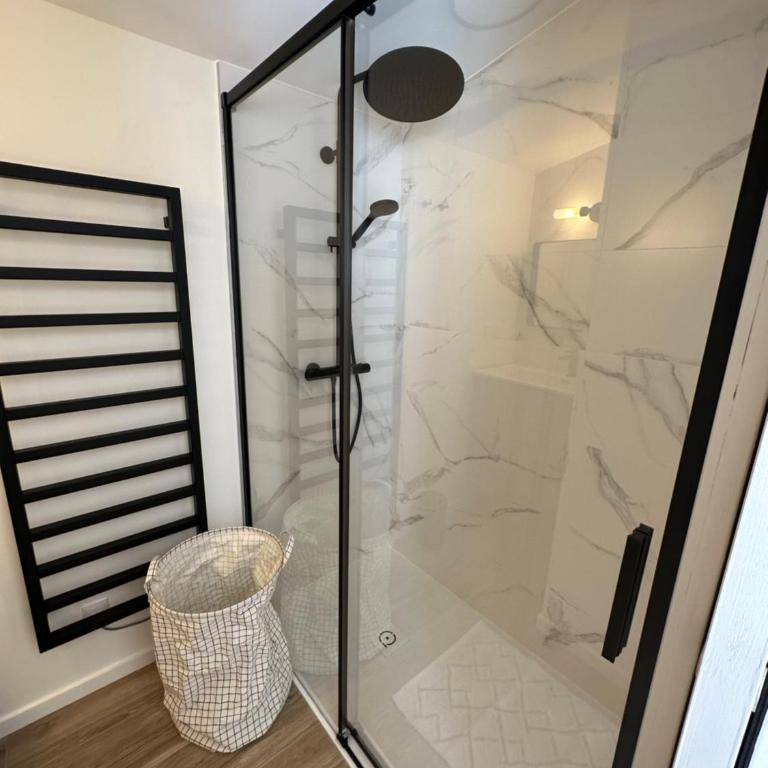Maison rénovée proche des plages - Casa de 4 dormitorios - 6