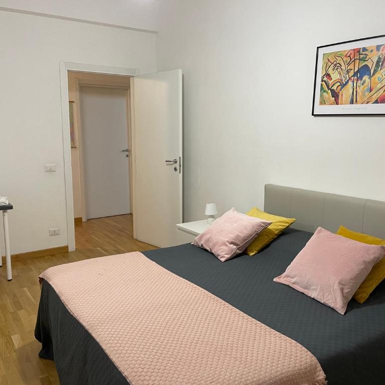 LOCAZIONE TURISTICA PAOLUCCI - Double Room with Shared Bathroom - 4