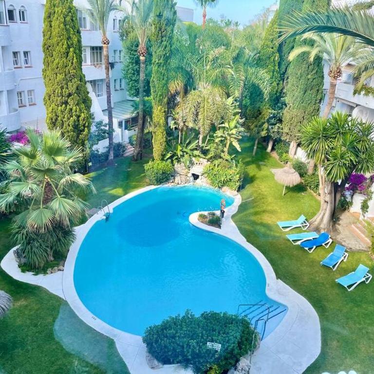 Modern 2 bedroom in Marbella Real - Two-Bedroom Apartment - 10