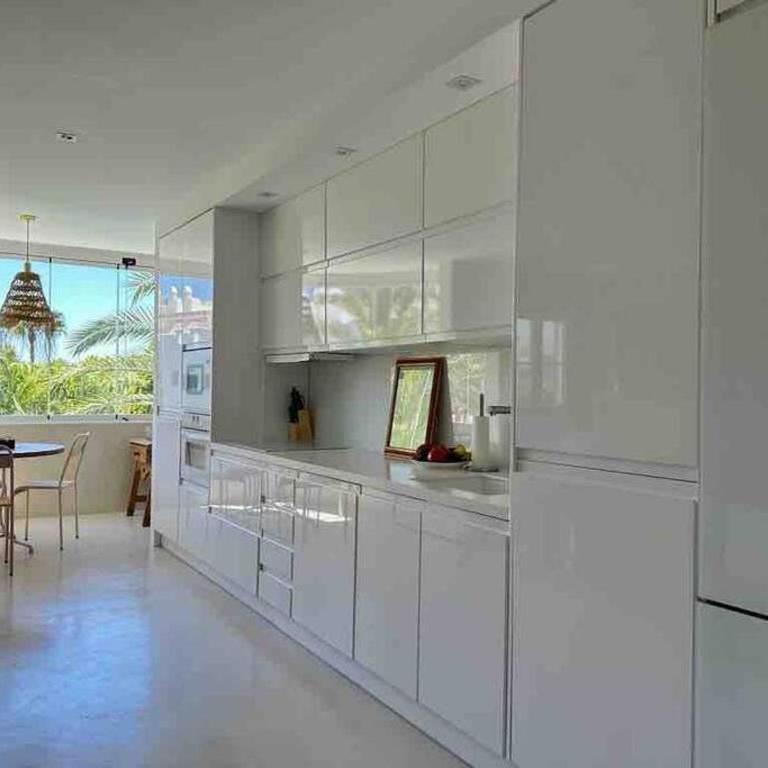 Modern 2 bedroom in Marbella Real - Two-Bedroom Apartment - 6