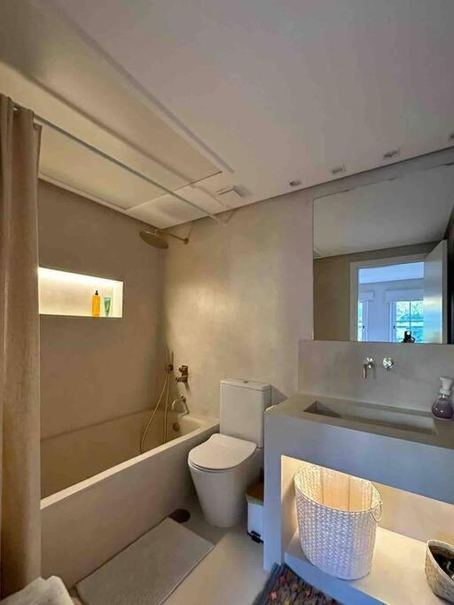 Modern 2 bedroom in Marbella Real - Two-Bedroom Apartment - 14