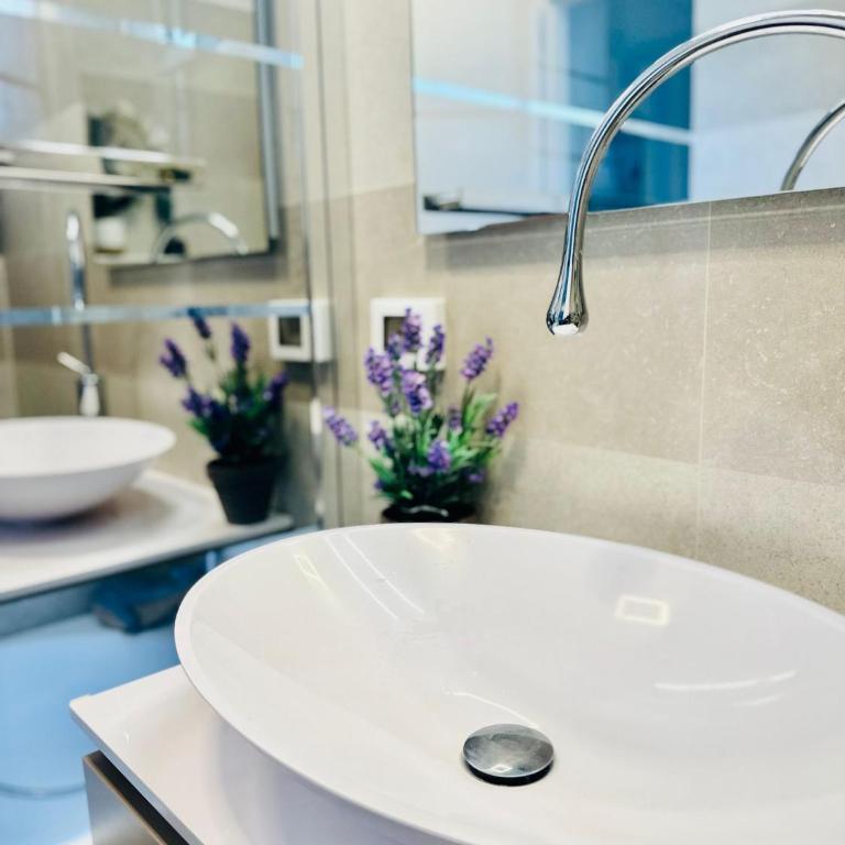 Luxury & Privacy - Pool, Parking, AC - Appartement 3 Chambres - 21