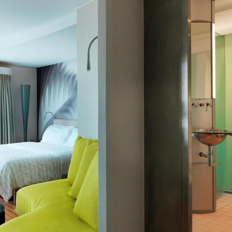 Le Méridien Beach Plaza - Designerzimmer Crystal Towers mit 1 Kingsize-Bett und Meerblick - 4