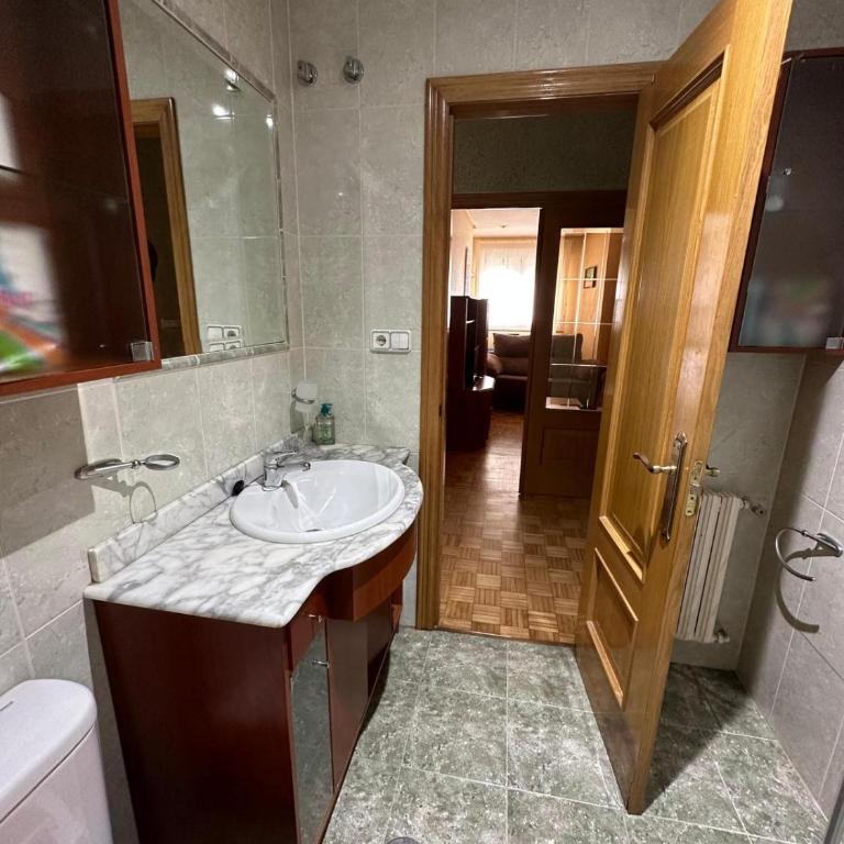 DESCUBRE GALICIA DESDE OURENSE - Apartamento de 3 dormitorios - 6