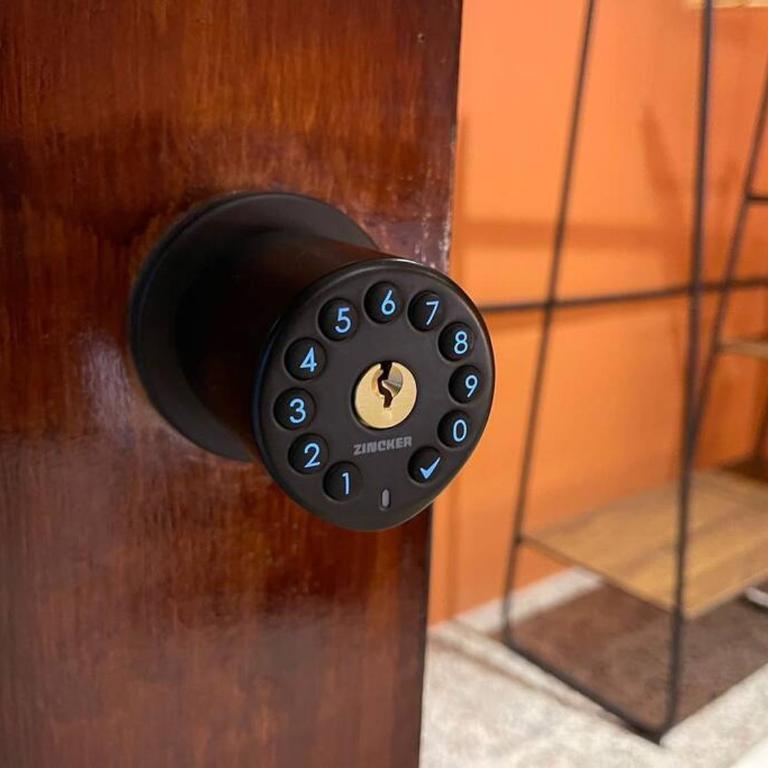 La Bonita Guesthouse - Double Room with Shared Bathroom - 1