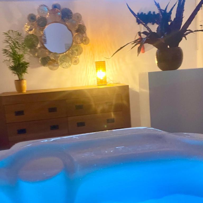 Loft avec jacuzzi et terrasse privés - Superior Apartment mit Sauna - 10