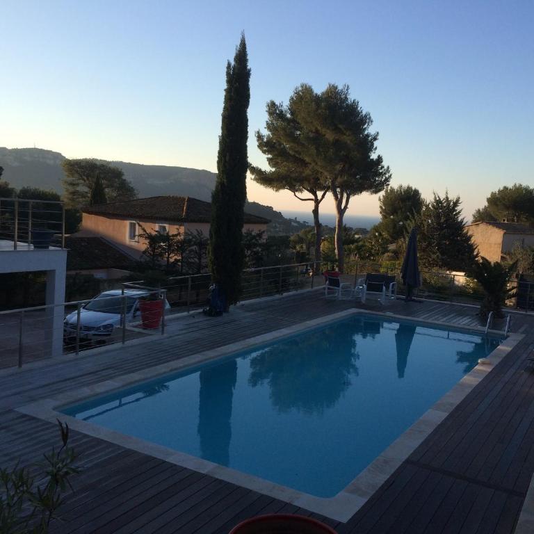 Le petit cassis vue mer et plus haute falaise d Europe Appart 70m2 dans villa avec accès libre piscine parking privé quartier résidentiel très calme plage 5mn en voiture - Appartement - Vue sur Mer - 21
