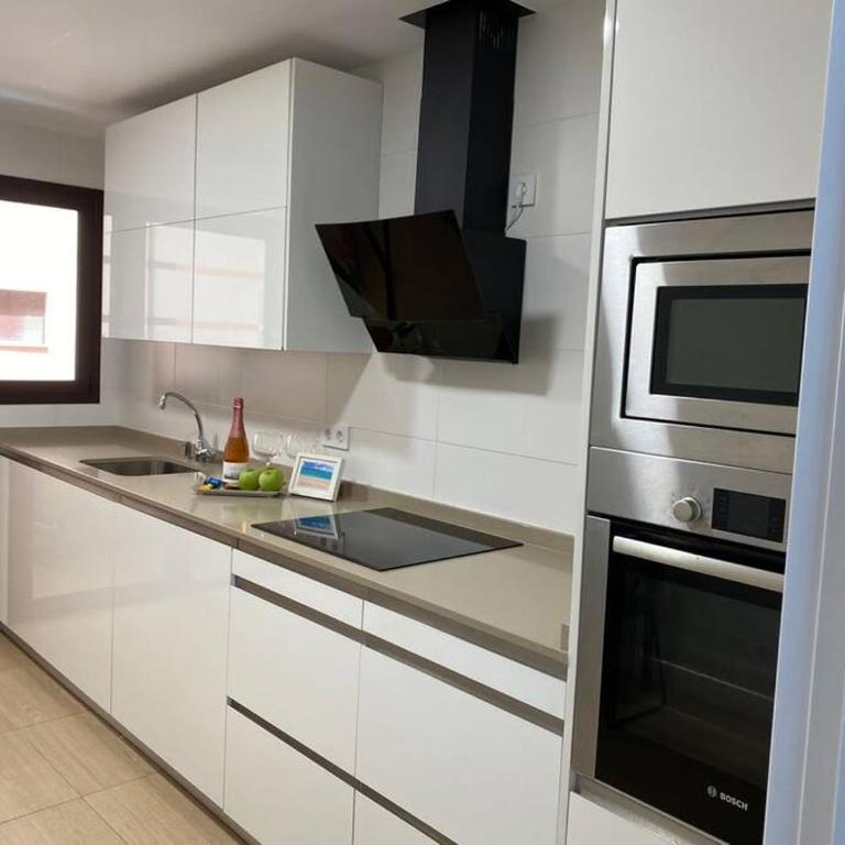 Precioso alojamiento en la mejor zona de Málaga - Apartamento - 5