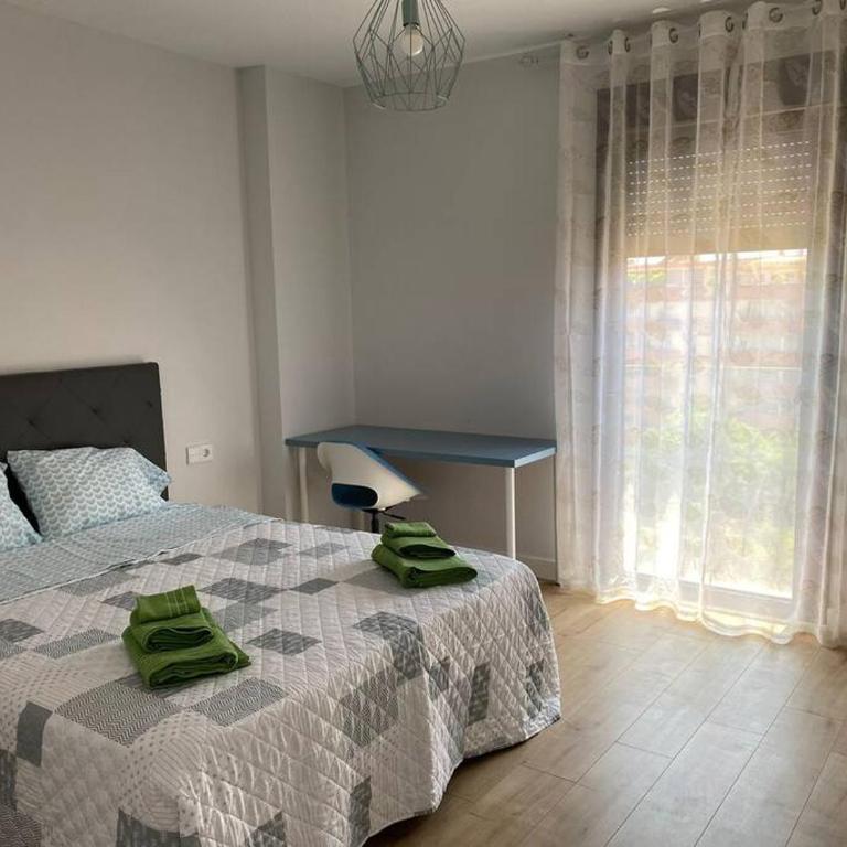Precioso alojamiento en la mejor zona de Málaga - Apartamento - 44