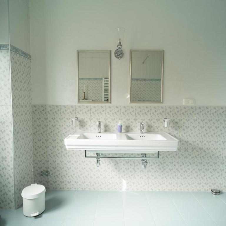 Nomad Rooms - Deluxe Double Room - 5