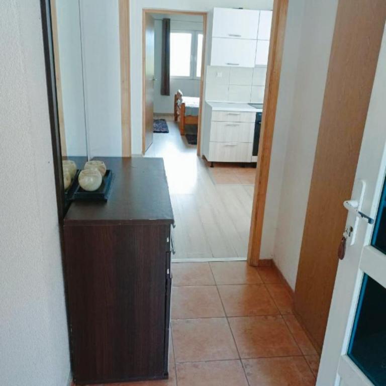 Sunnyhill - Apartment with Garden View - 1