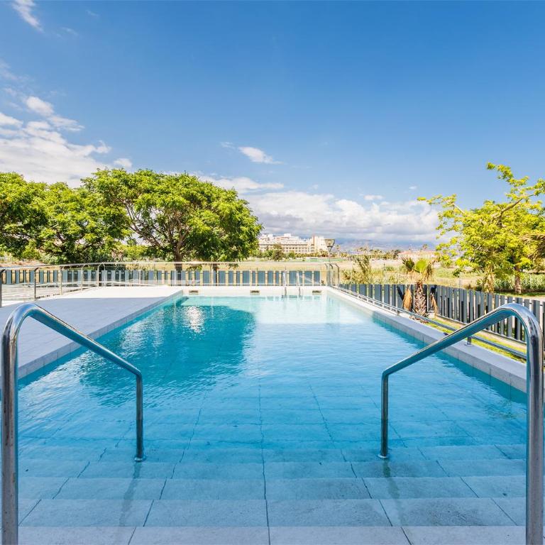 A&N Ocean Breeze Retreat with Pool Torre del Mar - Apartment with Balcony - 66