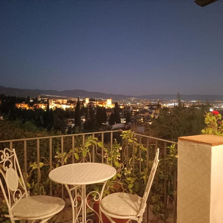 Nasrid Sky - Apartamentos con terraza y vistas a la Alhambra - Albaicín - Apartment with Terrace - 1