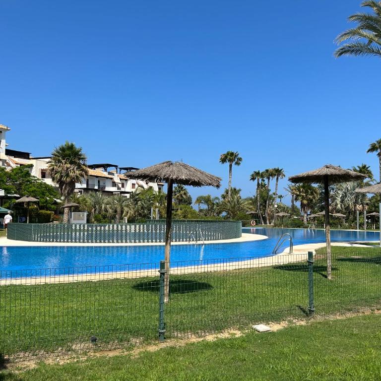 Ático junto al Mar,Acceso directo a la playa,Jardines de Nuevo Vera,WIFI - Apartamento de 1 dormitorio - 1