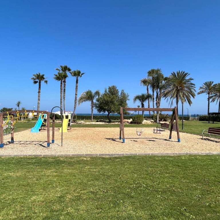 Ático junto al Mar,Acceso directo a la playa,Jardines de Nuevo Vera,WIFI - Apartamento de 1 dormitorio - 11