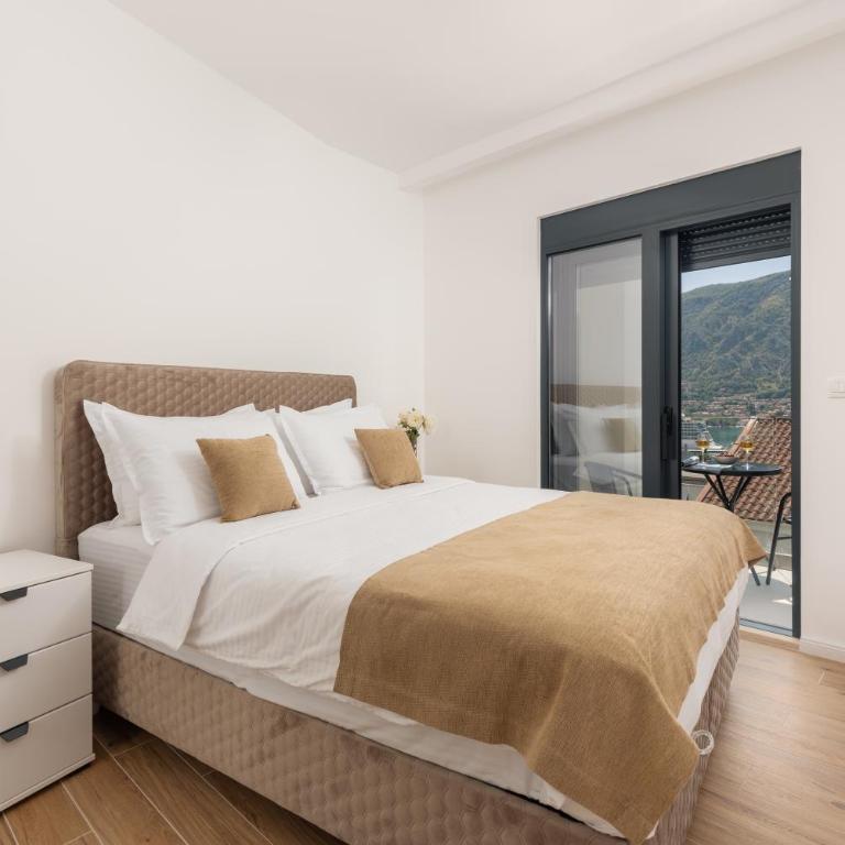 Berge Apartments - Two-Bedroom Apartment - 2