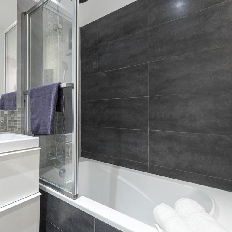 FEEL HOME - FOCH 28 - Appartement Supérieur - 35