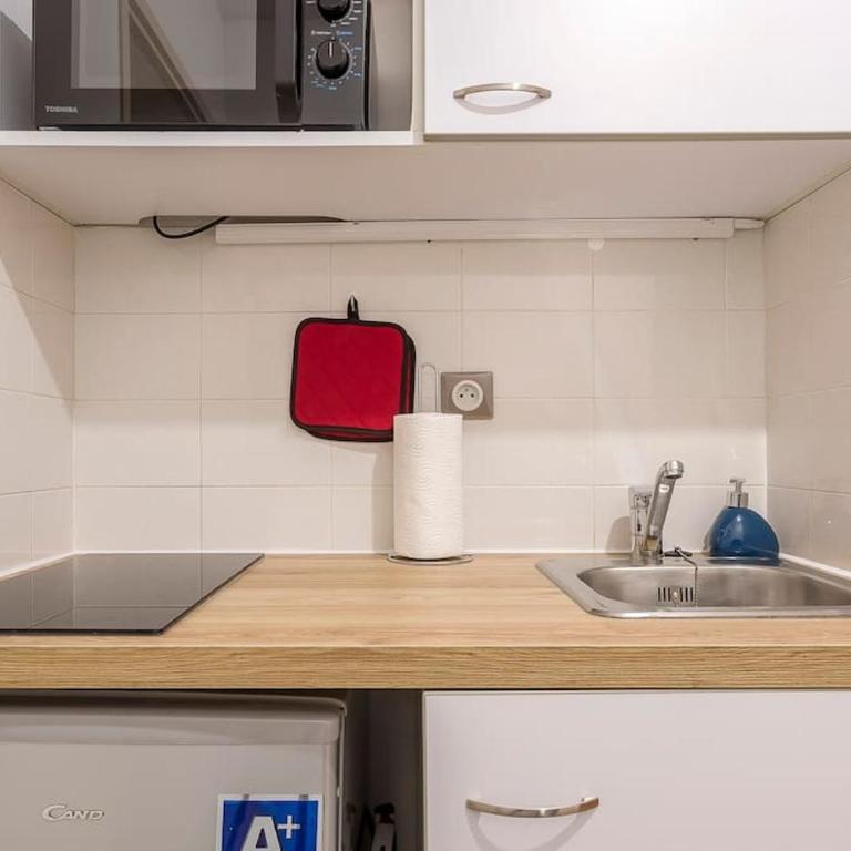 bnbgônes - LE LOMBARDI - METRO GARIBALDI - WIFI - Appartement 1 Chambre - 13