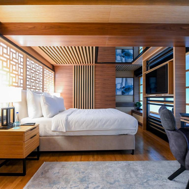 Hanami Design Hotel - Deluks Dvokrevetna Soba sa Bračnim Krevetom - 5