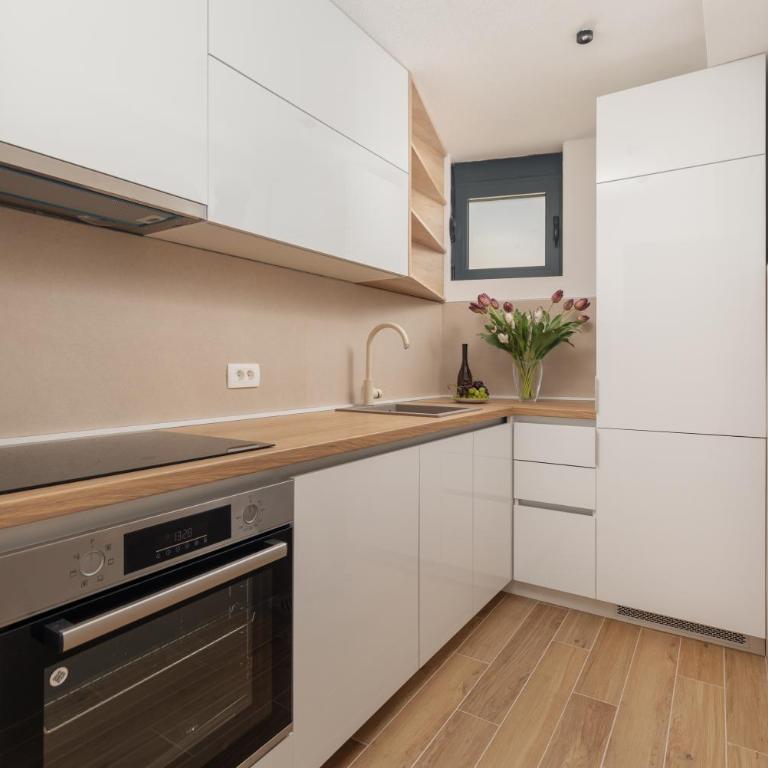 Berge Apartments - Two-Bedroom Apartment - 3