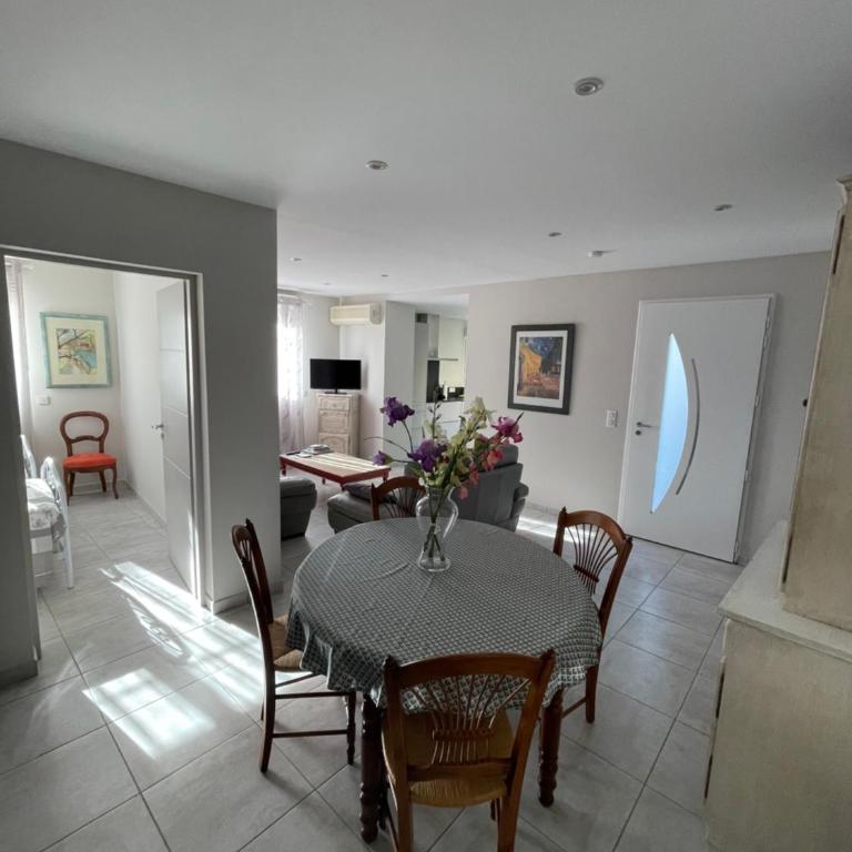 Petite maison avec cour près du centre - Maison 2 Chambres - 8