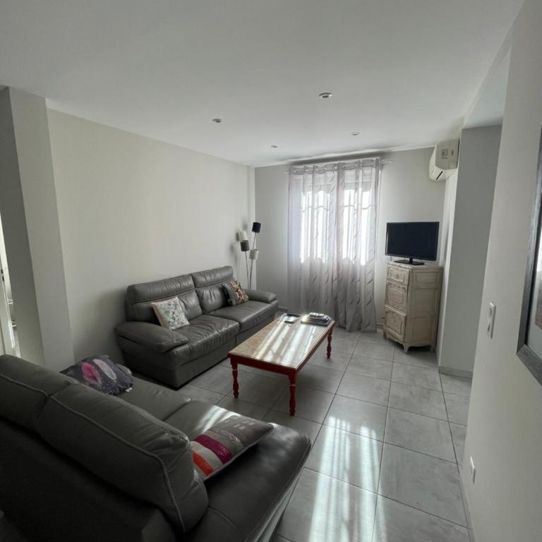 Petite maison avec cour près du centre - Maison 2 Chambres - 10