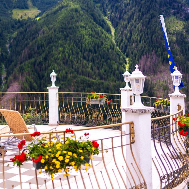 Das Land-Palais - Your lovely Mountain Hideaway - Camera Matrimoniale con Terrazza - 2
