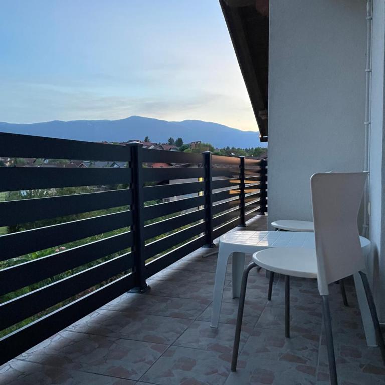 Pišta-pause - Three-Bedroom Apartment - 2