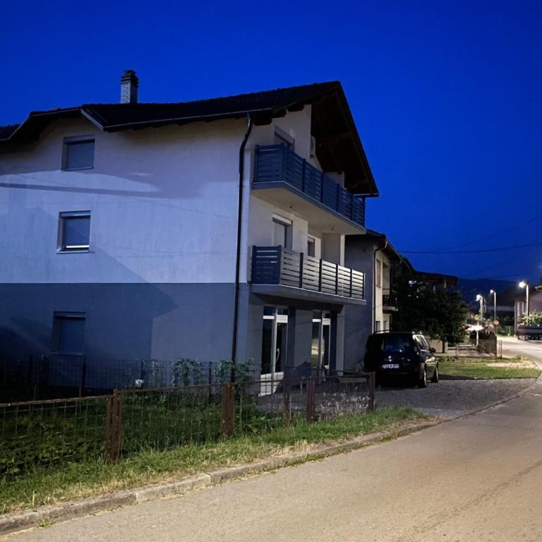 Pišta-pause - Three-Bedroom Apartment - 1
