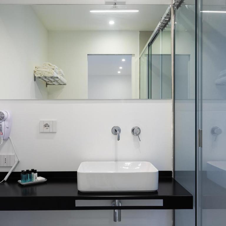 A - MARE Home Catania - Double Room with Park View - 12