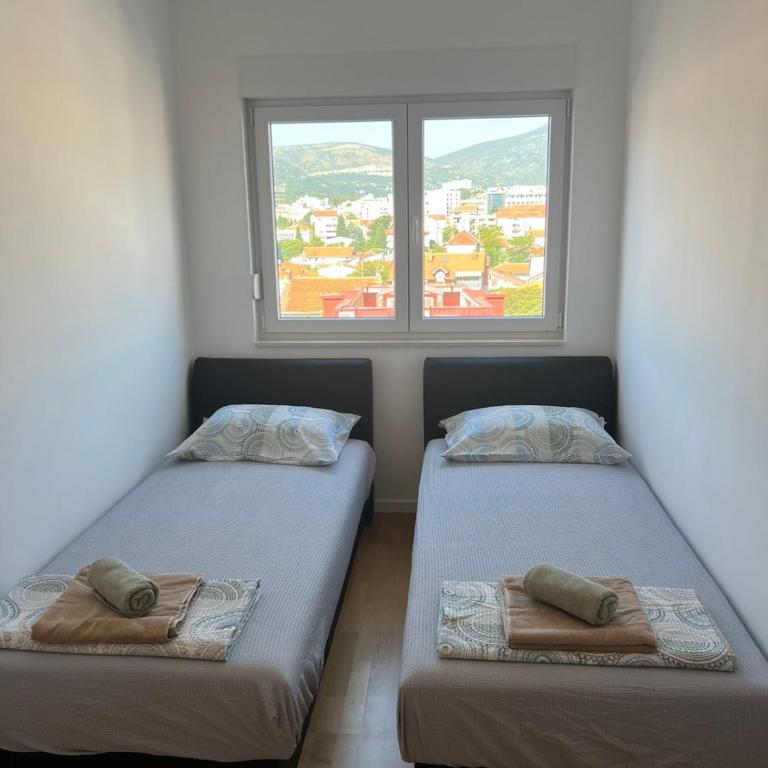 Apartment Ljalja - Two-Bedroom Apartment - 10