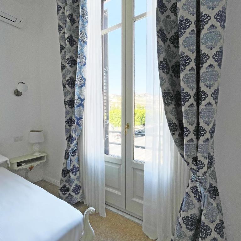 ISOLA - Smart Accomodation - Camera Matrimoniale con Balcone - 4