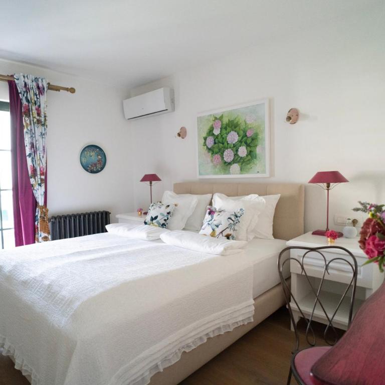 Nomad Rooms - Deluxe Double Room with Balcony - 30