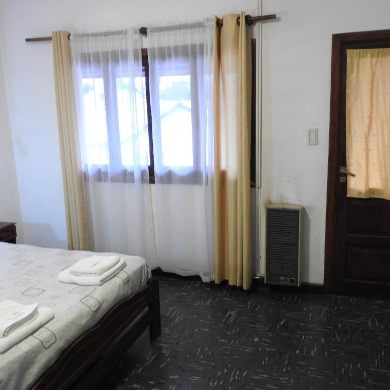 Los Girasoles team family - Two Connecting Rooms - 10
