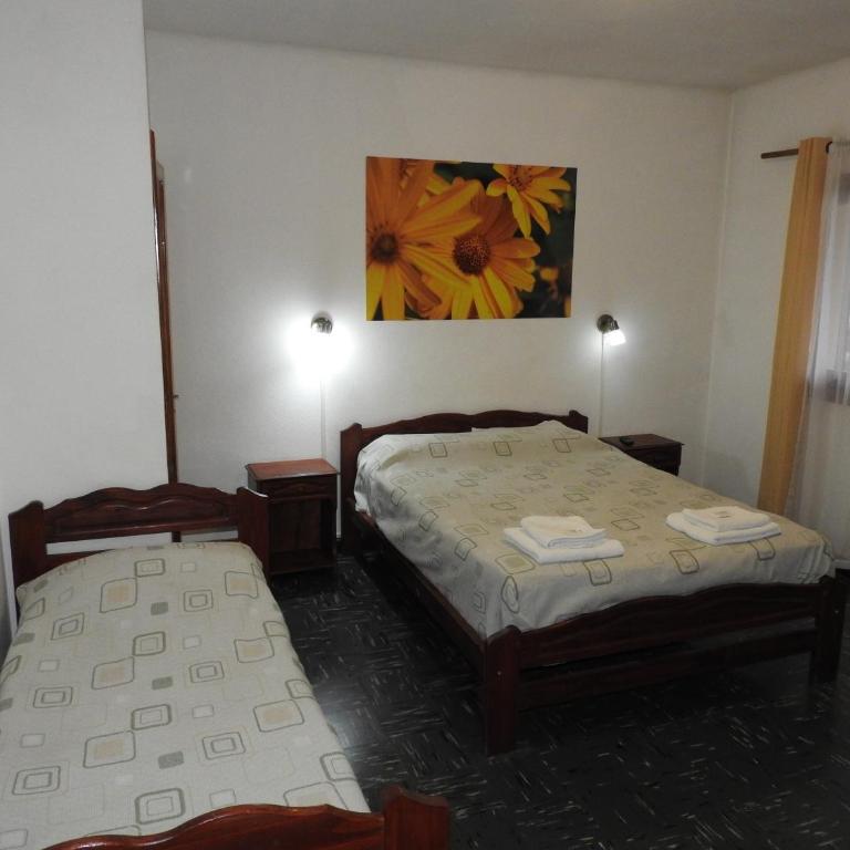 Los Girasoles team family - Two Connecting Rooms - 11