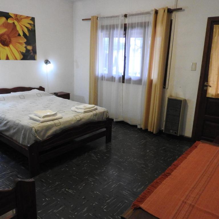 Los Girasoles team family - Two Connecting Rooms - 17