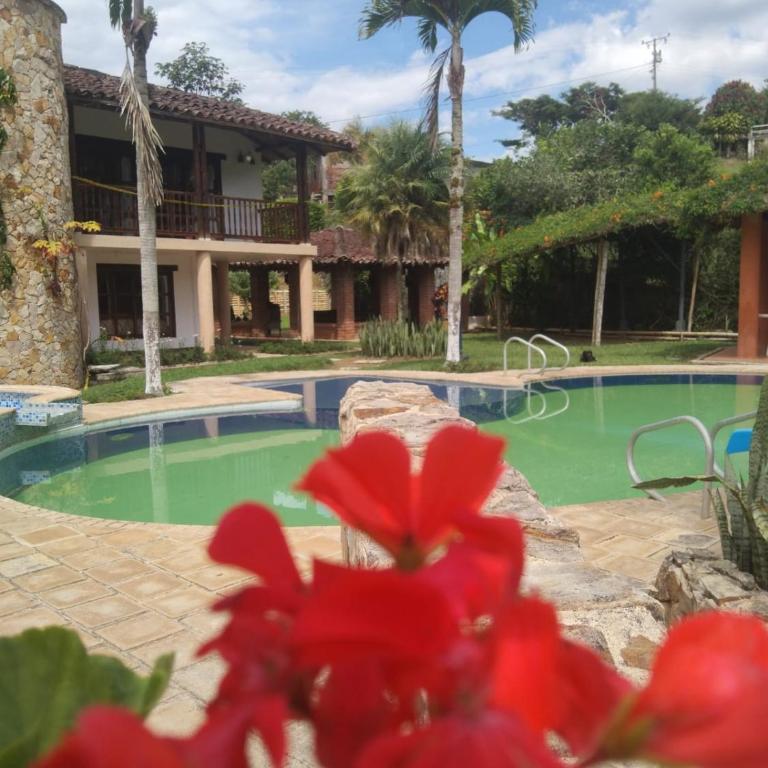 Finca BellaVista, Lago Calima: Hermosos Paisajes - Casa de 4 dormitorios - 6