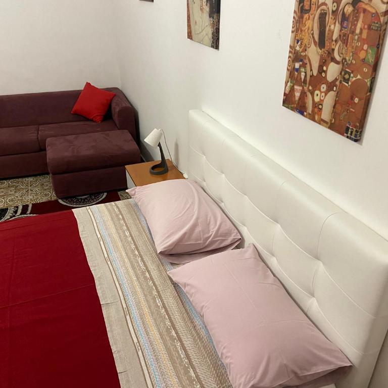 Casa vacanza La Collegiata - Three-Bedroom Apartment - 10