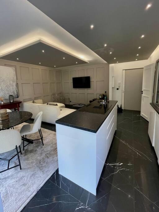 Appartement luxe 2 pièces proche Tour Eiffel - Appartement 1 Chambre - 8