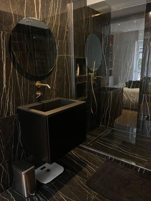 Appartement luxe 2 pièces proche Tour Eiffel - Appartement 1 Chambre - 24