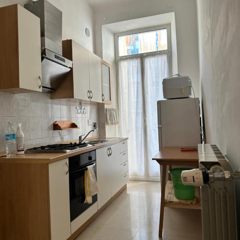 Alloggio in centro ben servito - Two-Bedroom Apartment - 9