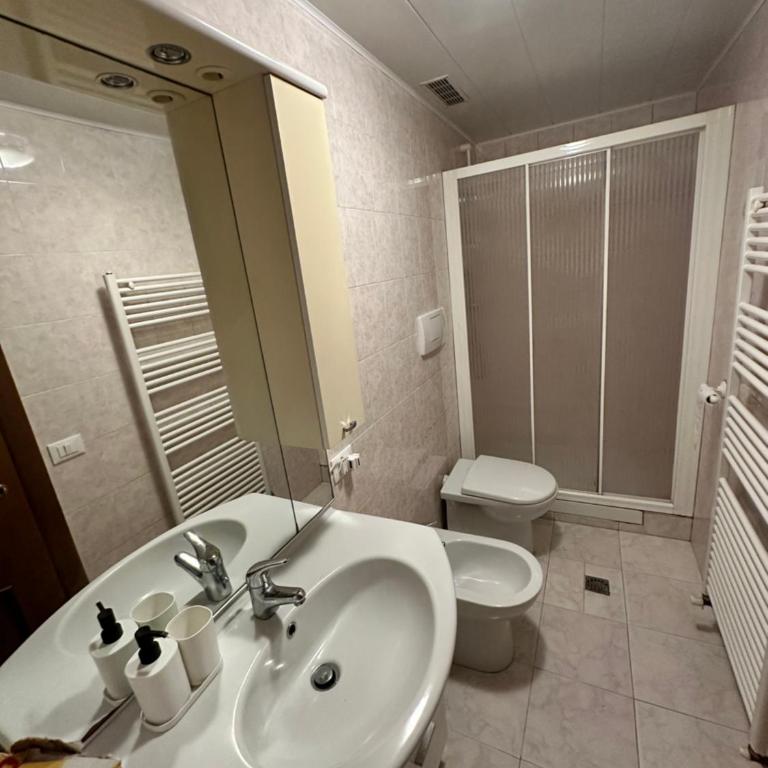 Alloggio in centro ben servito - Two-Bedroom Apartment - 7
