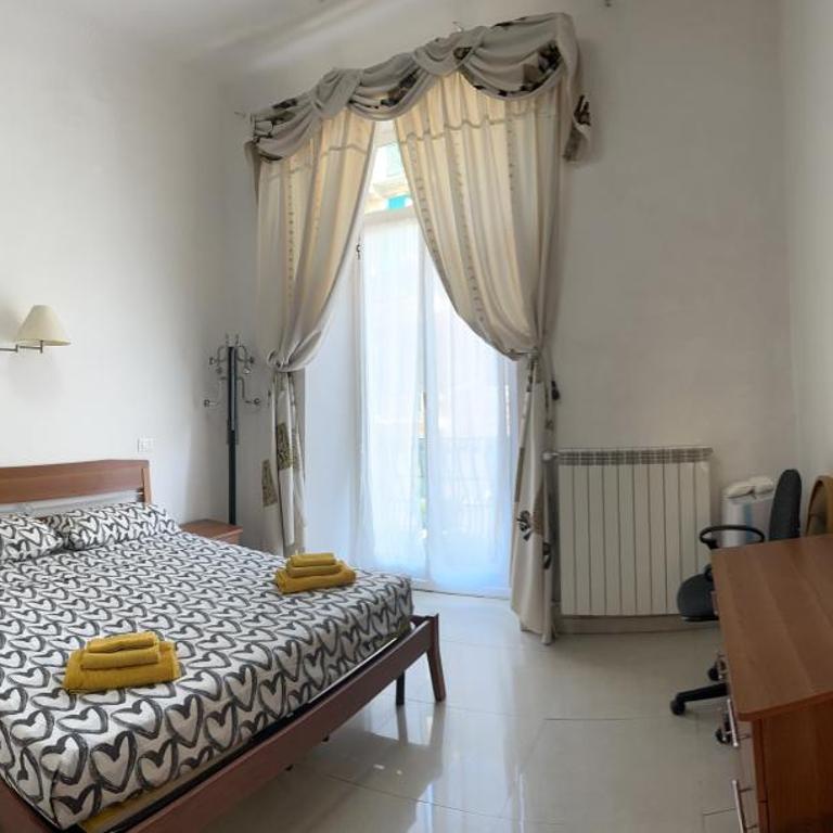 Alloggio in centro ben servito - Two-Bedroom Apartment - 11