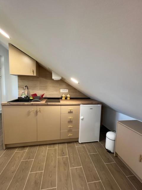 Apartment ĆIRO - One-Bedroom Apartment - 22