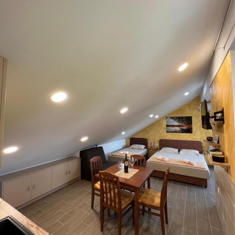 Apartment ĆIRO - One-Bedroom Apartment - 12