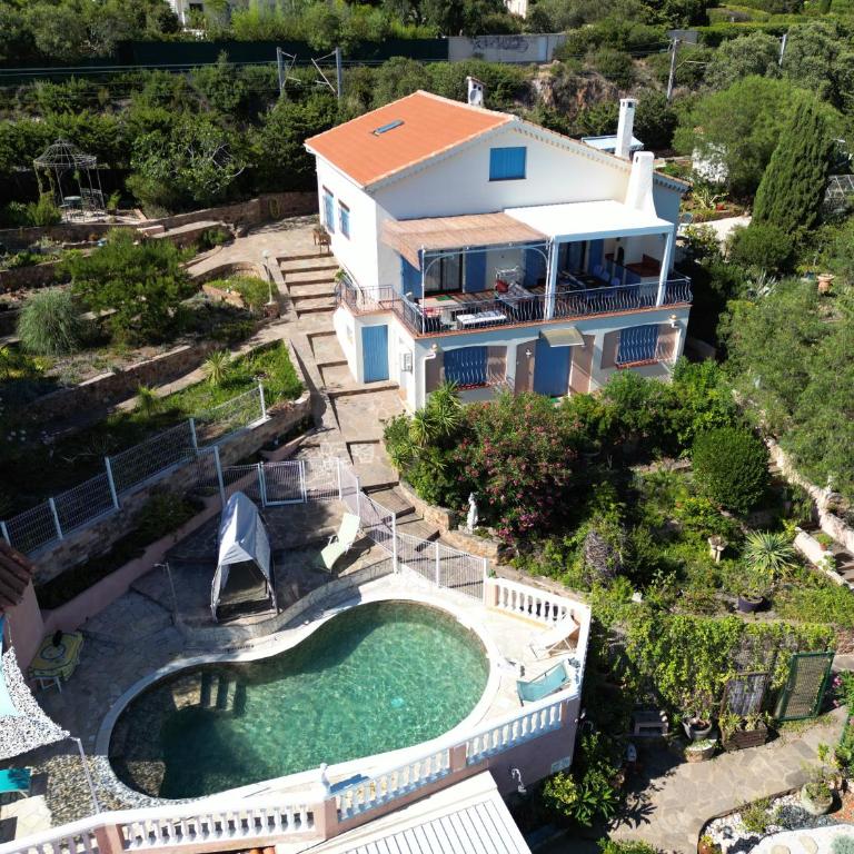 Villa Elisabeth Saint-Raphaël - Villa - 1