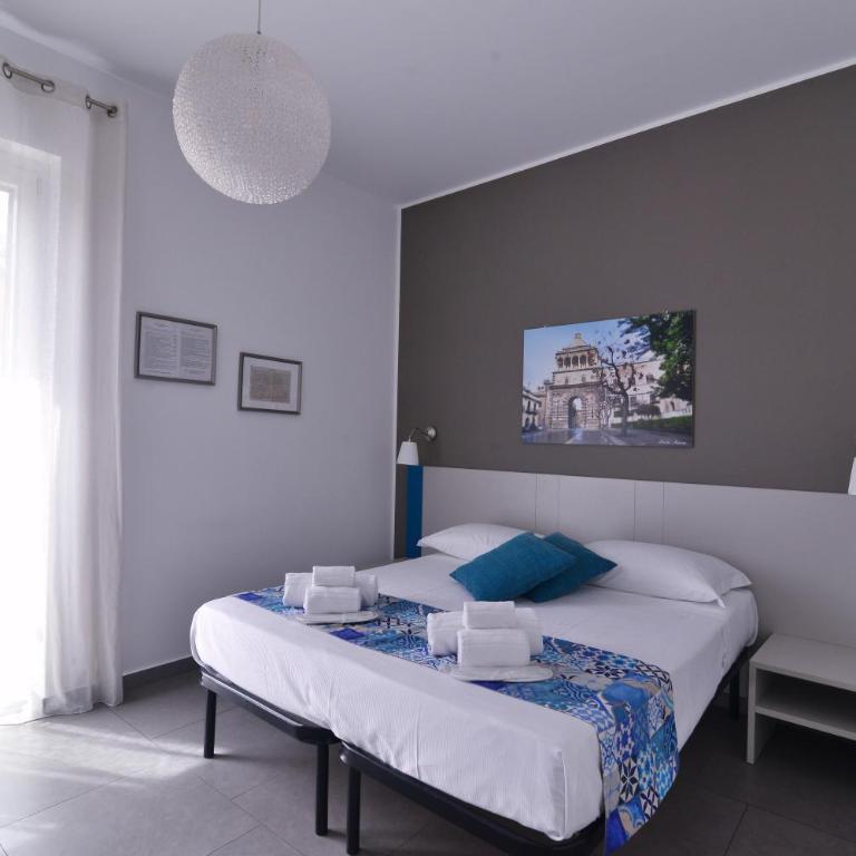 B&B Le Porte Del Centro - Camera Matrimoniale Deluxe con Bagno Privato - 3