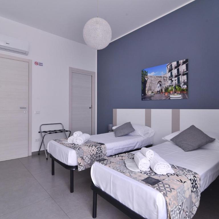 B&B Le Porte Del Centro - Camera Matrimoniale/Doppia con Letti Singoli con Bagno Privato - 7
