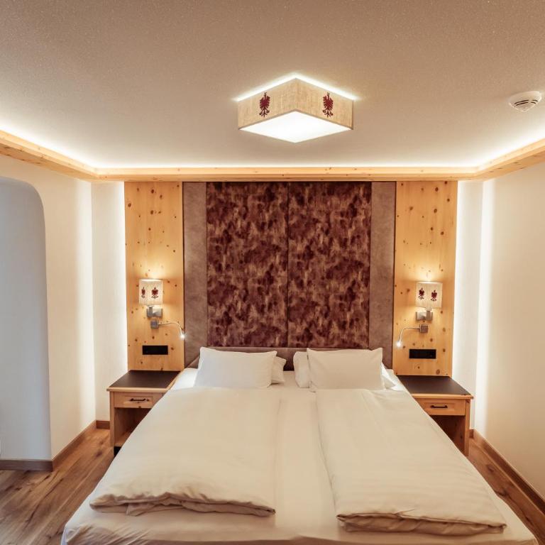 Hotel Neuhintertux 4 Sterne superior - Deluxe Doppelzimmer - 10