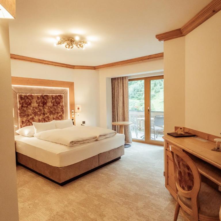 Hotel Neuhintertux 4 Sterne superior - Deluxe Doppelzimmer - 13